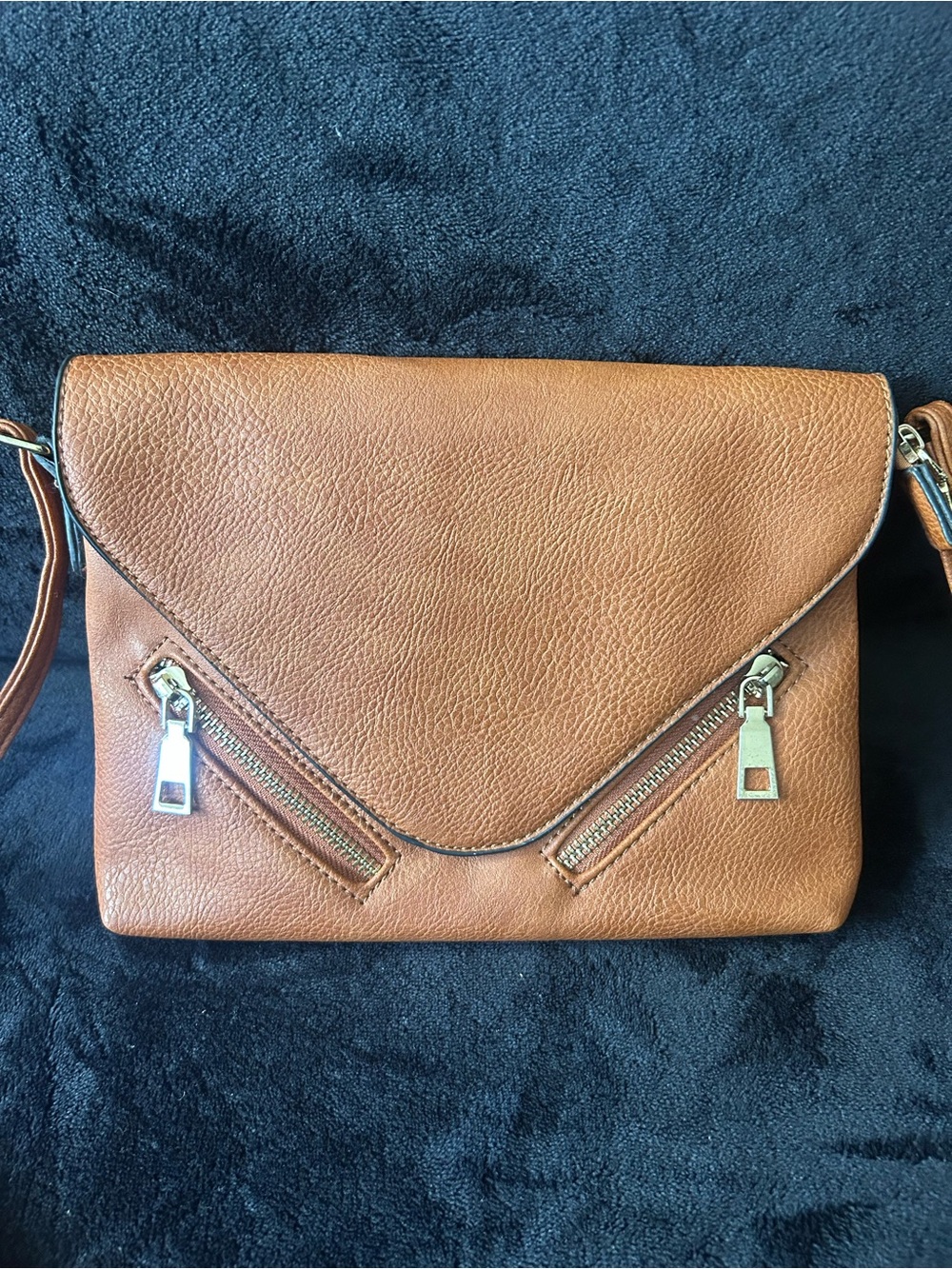 Classic Tan Leather Envelope Crossbody Bag - Unbranded